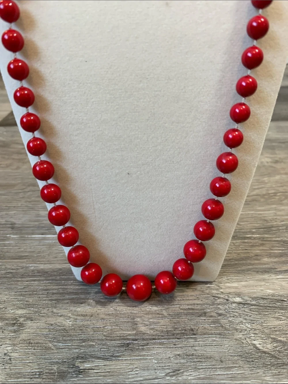 Vintage Red Beaded Necklace - Classic Women's Jewelry